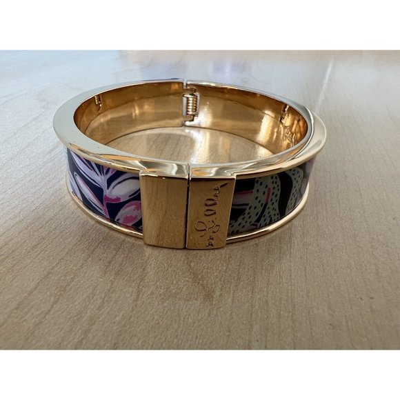 Lilly Pulitzer Bracelet Magnetic Closure “You’ve Been Spotted” - Picture 3 of 6